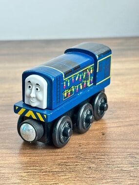 Thomas & Friends Wooden Railway Train Engine Car Holiday Sidney Christmas Lights